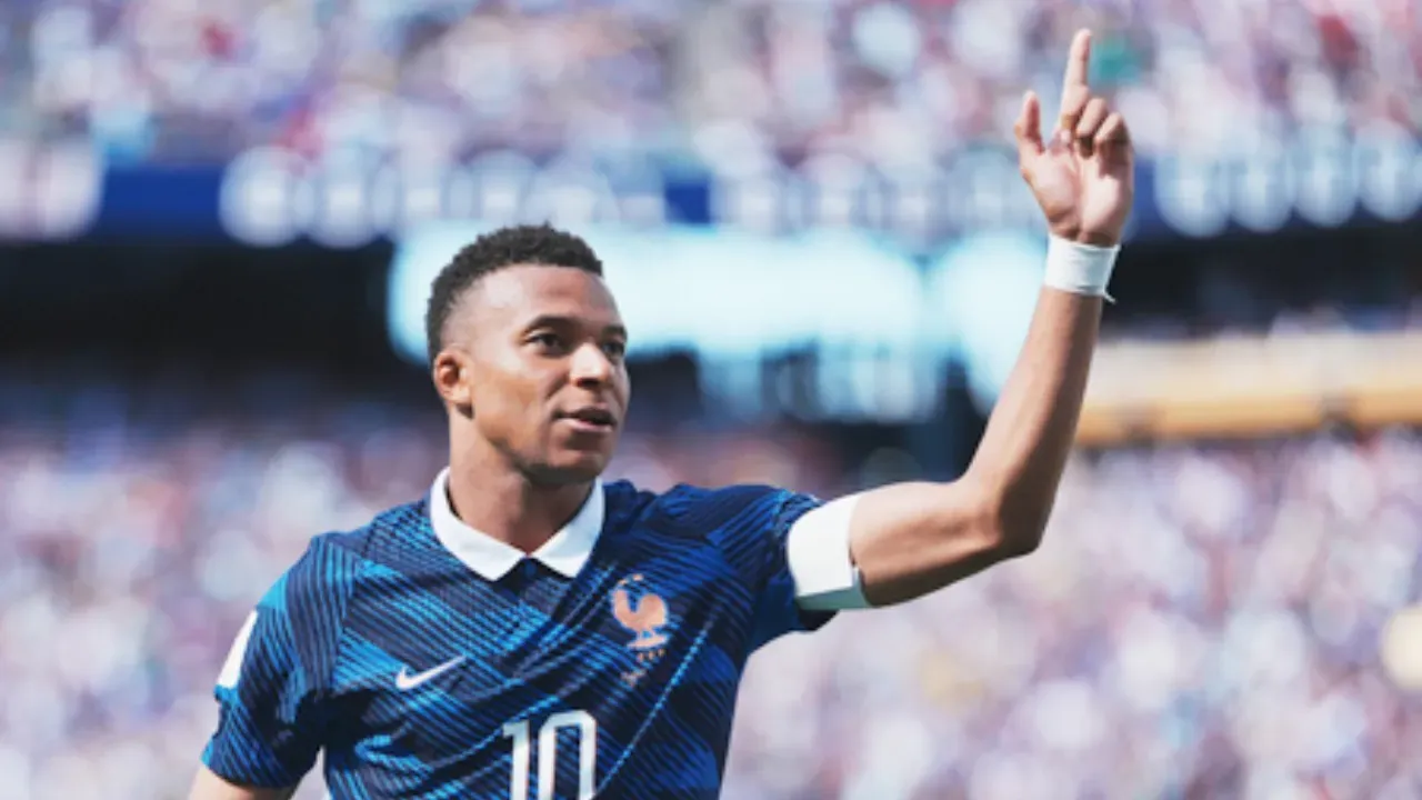 Kylian Mbappe France (2)